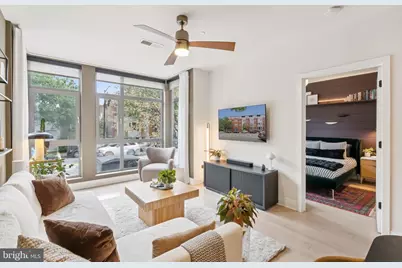 900 11th Street SE #106, Washington, DC 20003 - Photo 3