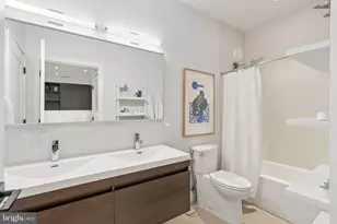 900 11th St SE, Washington, DC 20003 - Photo 13