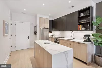 900 11th Street SE #106, Washington, DC 20003 - Photo 9