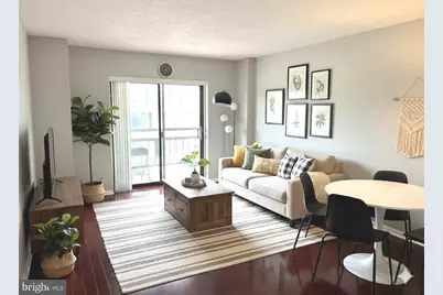 2111 Wisconsin Avenue NW #420, Washington, DC 20007 - Photo 3