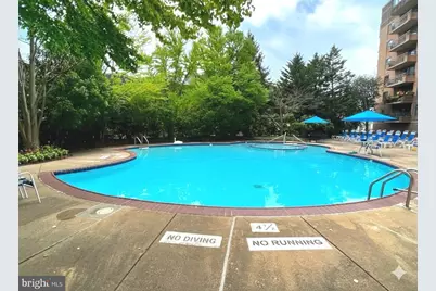 2111 Wisconsin Avenue NW #420, Washington, DC 20007 - Photo 21