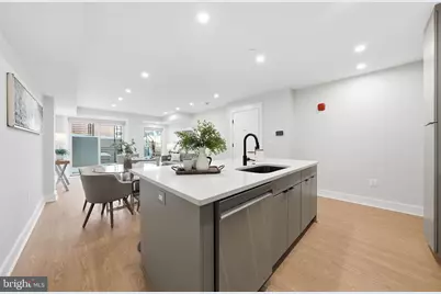 2134 Wisconsin Avenue NW #4, Washington, DC 20007 - Photo 5