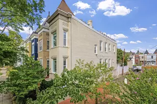 1019 10th St NE, Washington, DC 20002 - Photo 1