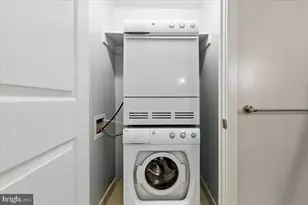 1025 1st St SE, Washington, DC 20003 - Photo 23