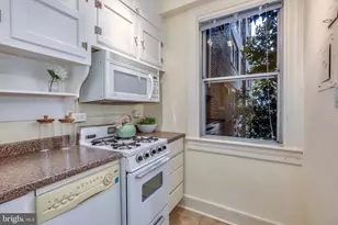 4000 Cathedral Ave NW, Washington, DC 20016 - Photo 27
