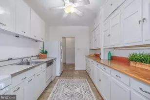4000 Cathedral Ave NW, Washington, DC 20016 - Photo 13