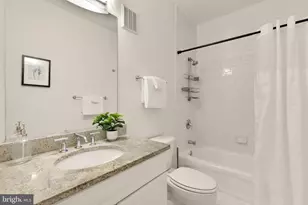 330 Rhode Island Ave NE, Washington, DC 20002 - Photo 17