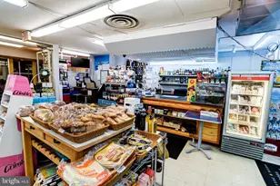 4201 Cathedral Ave NW, Washington, DC 20016 - Photo 59