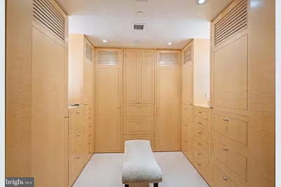 801 Pennsylvania Avenue NW #1218, Washington, DC 20004 - Photo 27