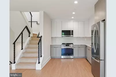 2134 Wisconsin Avenue NW #6, Washington, DC 20007 - Photo 3