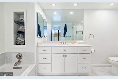 700 New Hampshire Avenue NW #905, Washington, DC 20037 - Photo 17