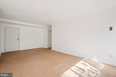 3900 Tunlaw Road NW #509, Washington, DC 20007 - Photo 5