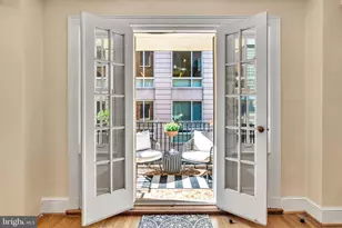 1026 16th St NW, Washington, DC 20036 - Photo 11