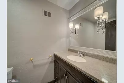 2142 Cathedral Avenue NW, Washington, DC 20008 - Photo 25