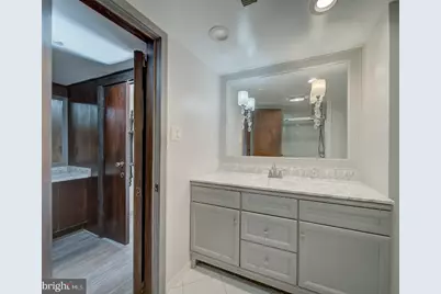 2142 Cathedral Avenue NW, Washington, DC 20008 - Photo 49