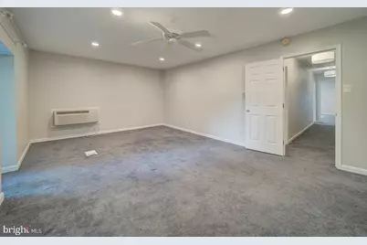 2142 Cathedral Avenue NW, Washington, DC 20008 - Photo 53