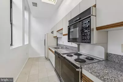 3299 K Street NW #304, Washington, DC 20007 - Photo 13