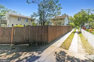 2826 Evarts St NE, Washington, DC 20018 - Photo 57