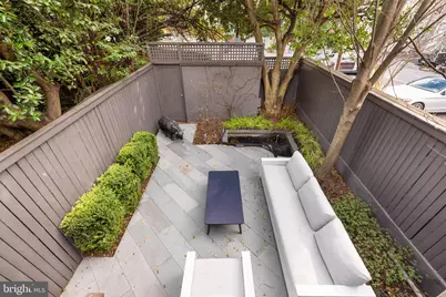 2912 Dumbarton Street NW, Washington, DC 20007 - Photo 19