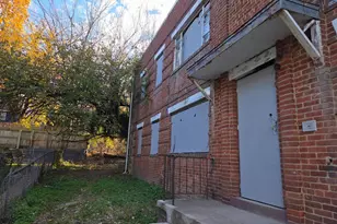 4639 Hillside Rd SE, Washington, DC 20019 - Photo 3