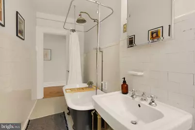 2039 New Hampshire Avenue NW #401, Washington, DC 20009 - Photo 25