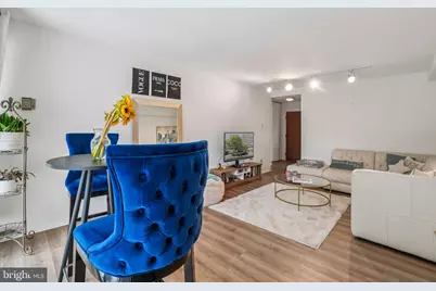 730 24th Street NW #205, Washington, DC 20037 - Photo 5