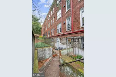 3039 Macomb Street NW #3A, Washington, DC 20008 - Photo 5
