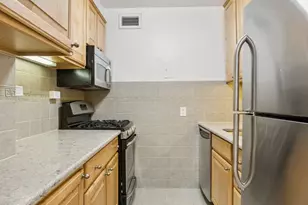 2475 Virginia Ave NW, Washington, DC 20037 - Photo 17