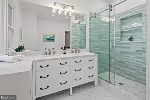 1819 Wyoming Ave NW, Washington, DC 20009 - Photo 23