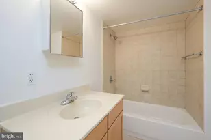 800 4th St SW, Washington, DC 20024 - Photo 13
