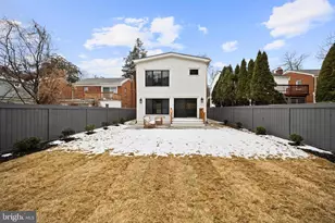 3639 Alton Pl NW, Washington, DC 20008 - Photo 25