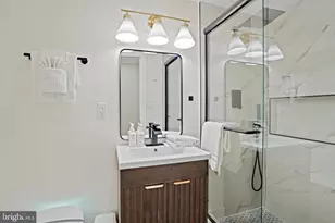 1404 Massachusetts Ave SE, Washington, DC 20003 - Photo 25