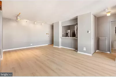 1260 21st Street NW #709, Washington, DC 20036 - Photo 3