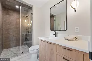 21 Overbeck Aly NE, Washington, DC 20002 - Photo 43