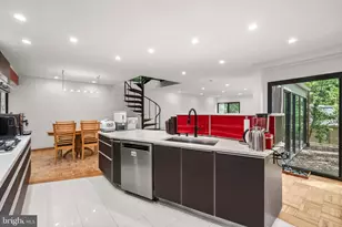 2855 Davenport St NW, Washington, DC 20008 - Photo 7