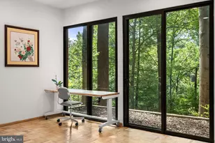 2855 Davenport St NW, Washington, DC 20008 - Photo 5