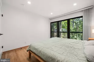 2855 Davenport St NW, Washington, DC 20008 - Photo 13