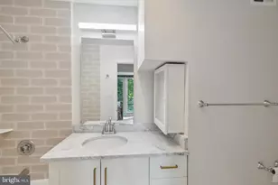 2519 I St NW, Washington, DC 20037 - Photo 31