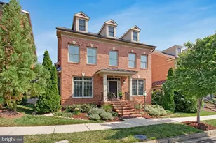 208 Beacon Pl NE, Washington, DC 20011 - Photo 1