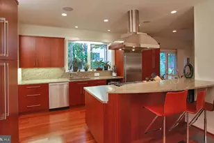 4114 Emery Pl NW, Washington, DC 20016 - Photo 9