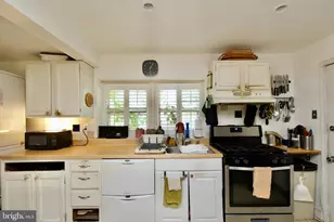 2114 Kearny St NE, Washington, DC 20018 - Photo 15