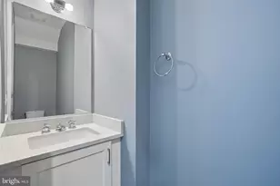 901 D St NE, Washington, DC 20002 - Photo 17