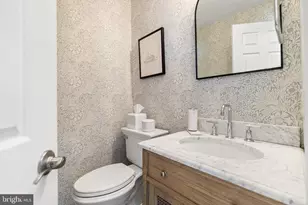 2729 Unicorn Ln NW, Washington, DC 20015 - Photo 21