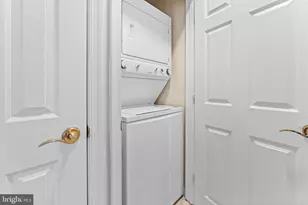 550 Hobart Pl NW, Washington, DC 20001 - Photo 19