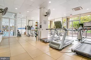 520 N St SW, Washington, DC 20024 - Photo 5