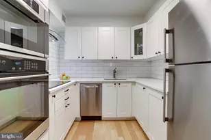 520 N St SW, Washington, DC 20024 - Photo 5