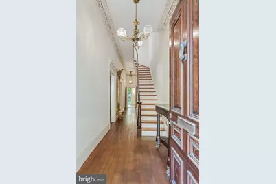 1527 35th Street NW, Washington, DC 20007 - Photo 3