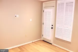 1010 22nd St NW, Washington, DC 20037 - Photo 15