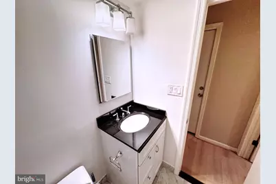 1010 22nd Street NW #B, Washington, DC 20037 - Photo 27
