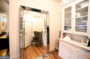 1121 24th St NW, Washington, DC 20037 - Photo 7